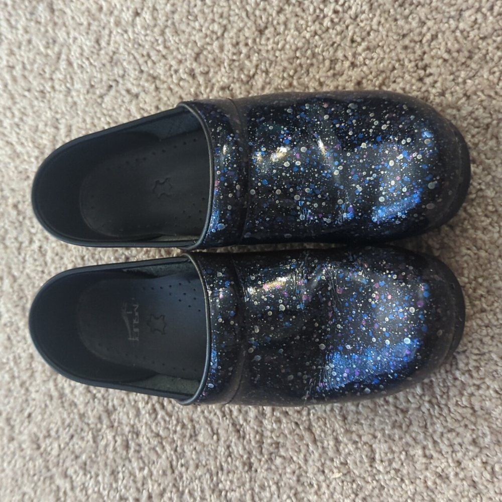 dansko clogs - Picture 3 of 7